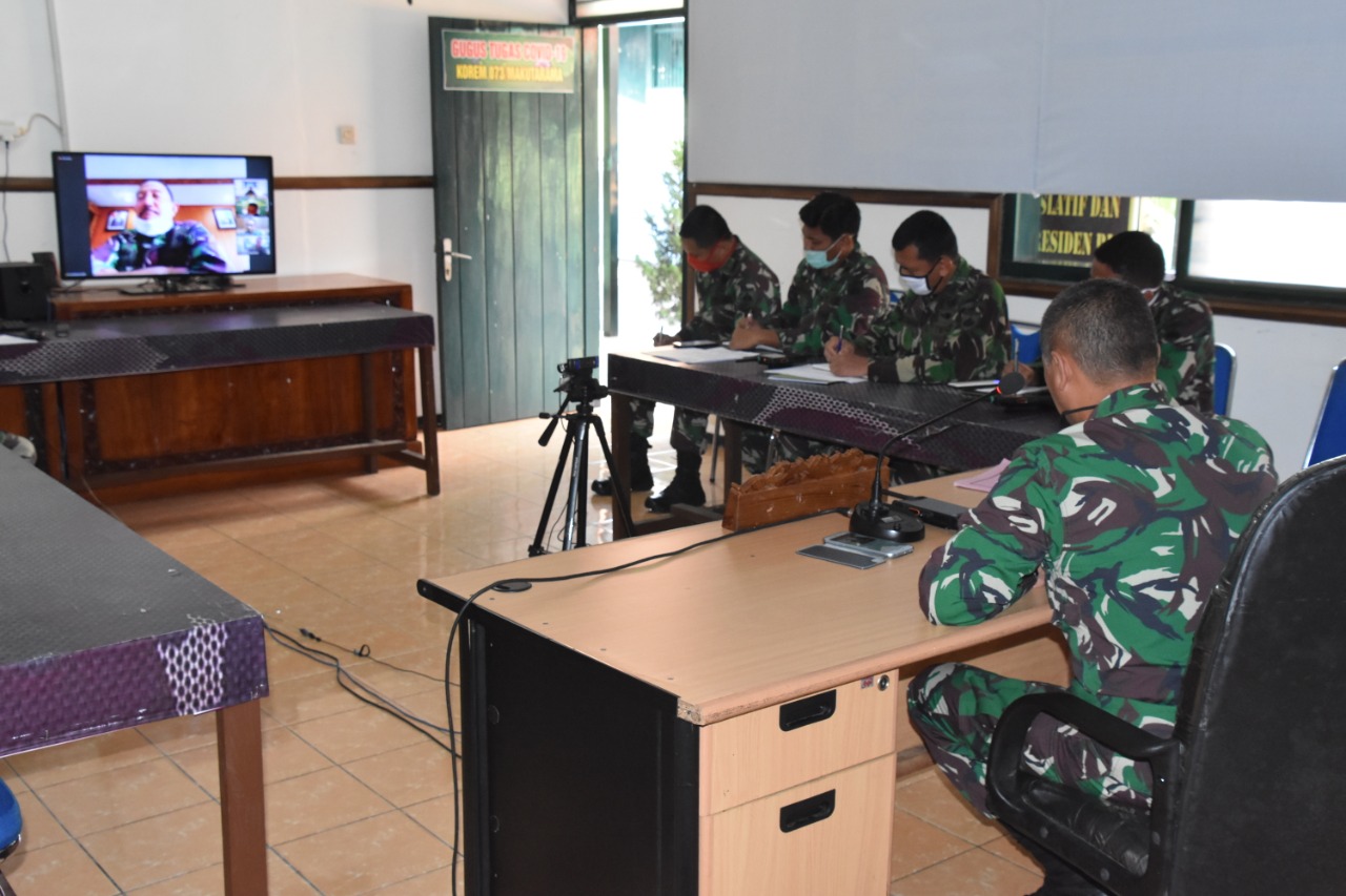 Teleconference Komandan Korem 073/Makutarama dengan Pangdam IV/Diponegoro terkait Virus Corona